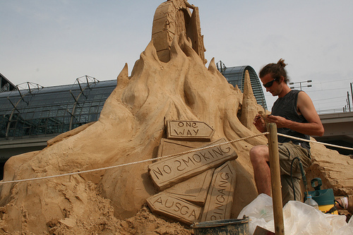 Benoit Dutherage ist bekannt als Sandkünstler, Foto: Flickr.com